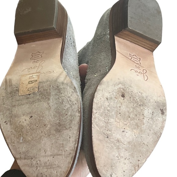 𝅺JOIE gray suede silver rivet bootie size 36 - Picture 4 of 6